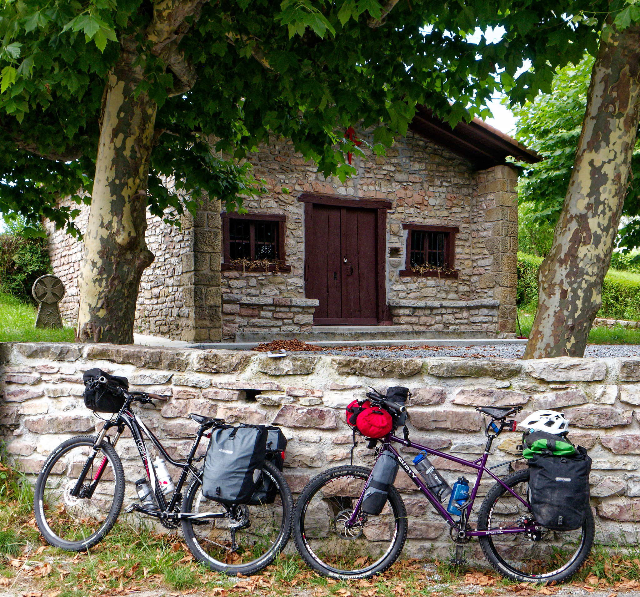 little church at the roadside that featured in our guidebook