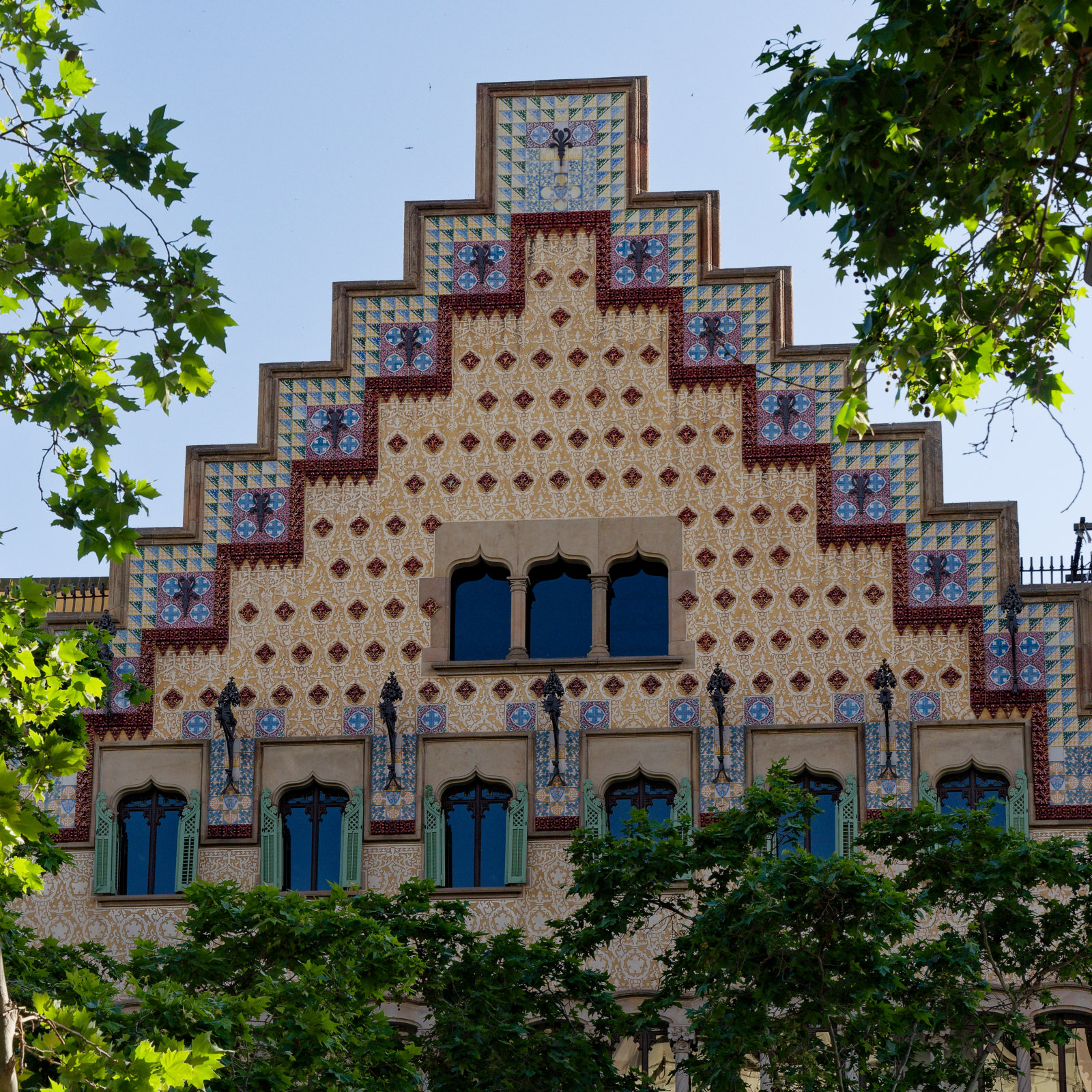 barcelona gaudi architecture