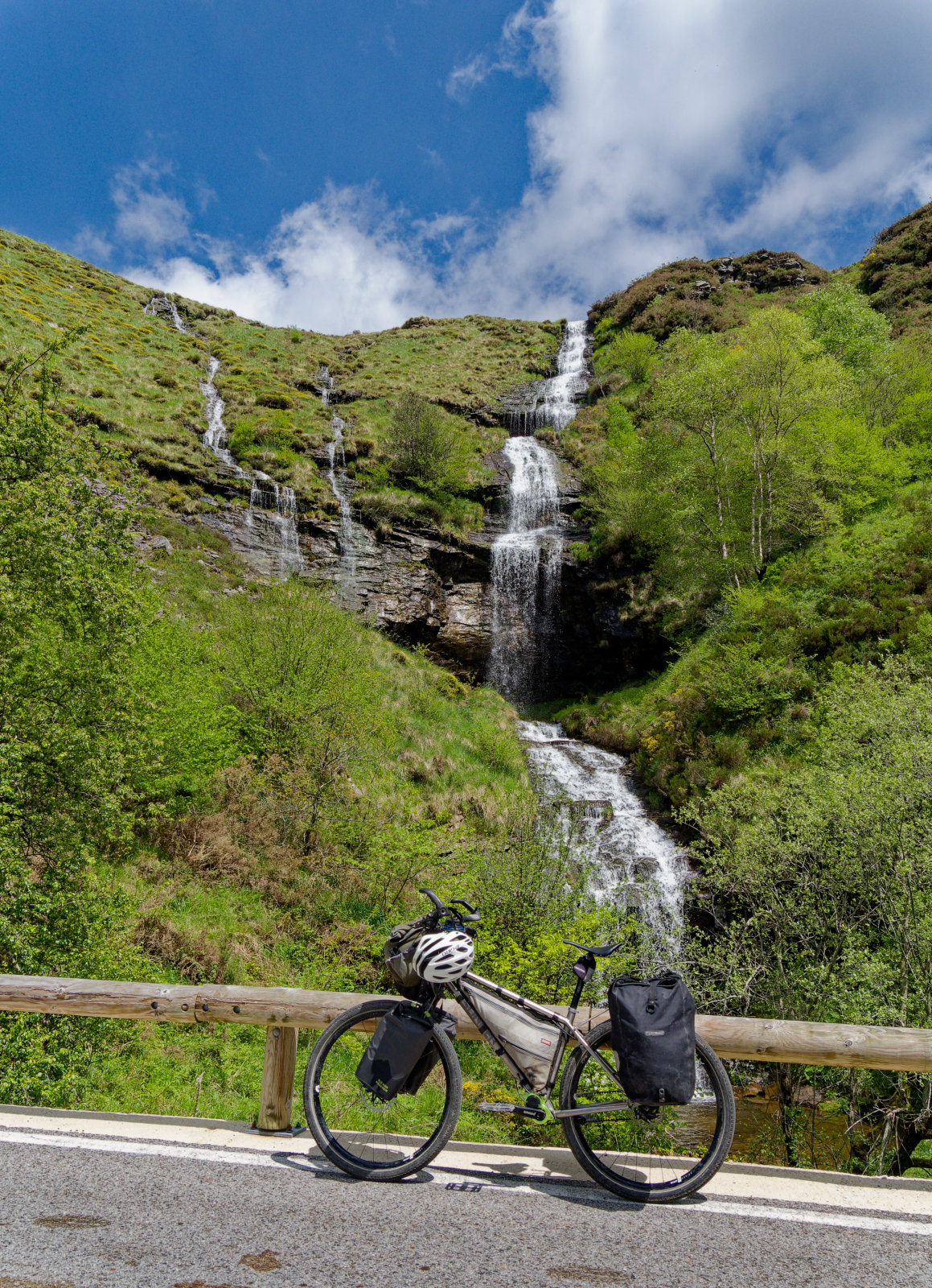 climb out of vega de pas